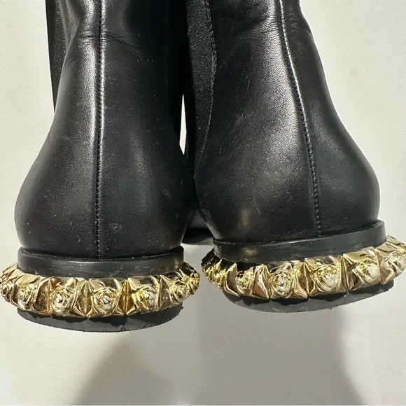 Stuart Weitzman Black Leather Gold Detail on Heels Bootie Size 40 - Picture 10 of 16